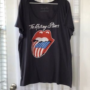 TORRID T-SHIRT